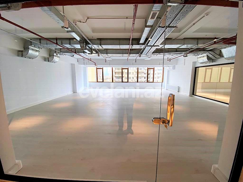 Kirayə verilir, ofis, 20 otaqlı, 1200 m², Bakı, Xətai r, Ağ şəhər q, Şah İsmayıl Xətai m.