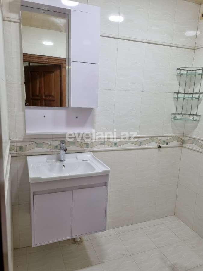 Kirayə verilir, köhnə tikili, 2 otaqlı, 60 m², Bakı, Nəsimi r, 4-cü mikrorayon q, Memar Əcəmi m.