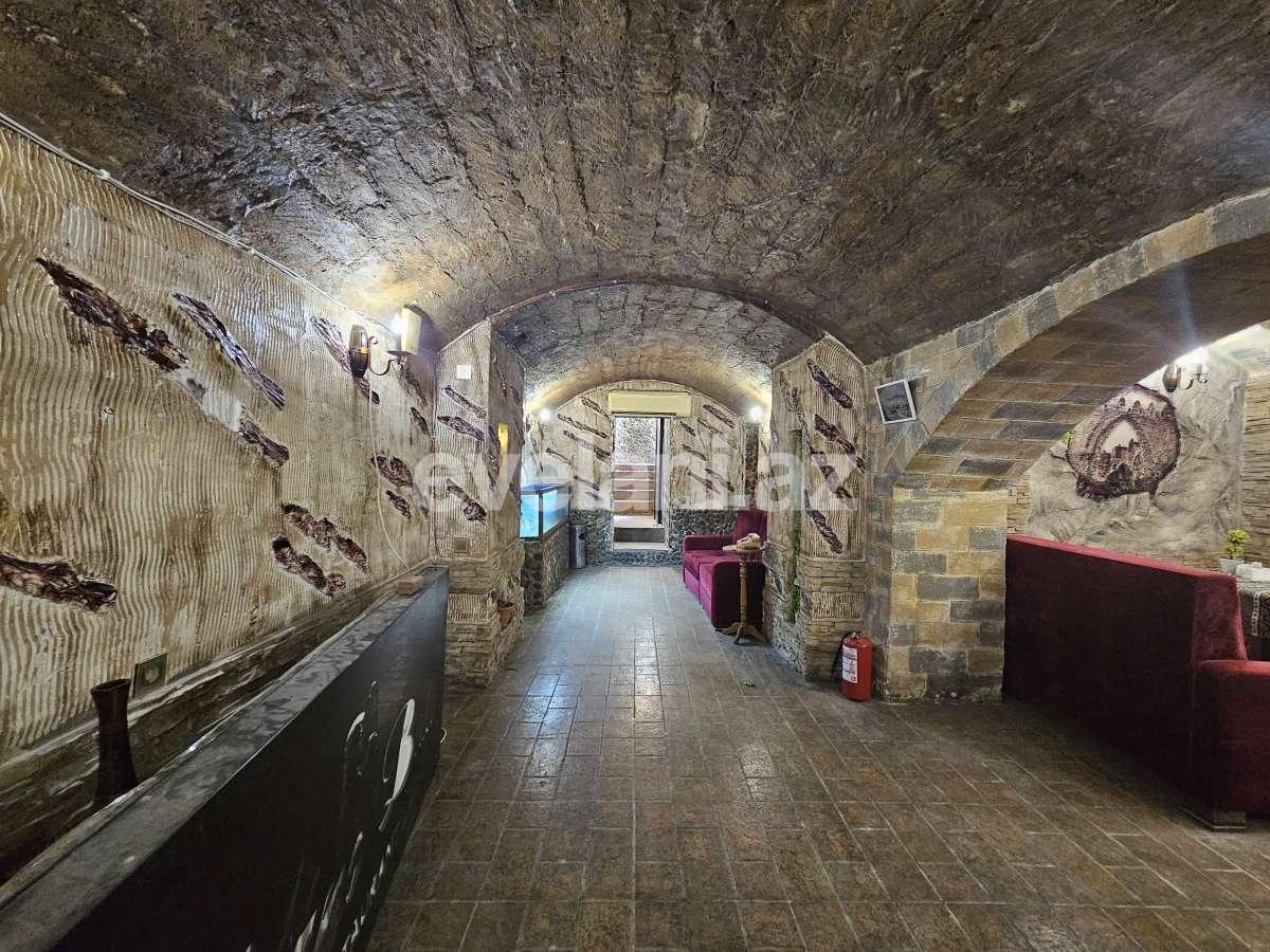 Satılır, obyekt, 200 m², Bakı, Səbail r, Sahil m.