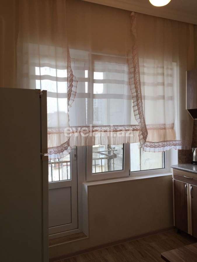 Satılır, köhnə tikili, 3 otaqlı, 80 m², Bakı, Xətai r, Azadlıq prospekti m.