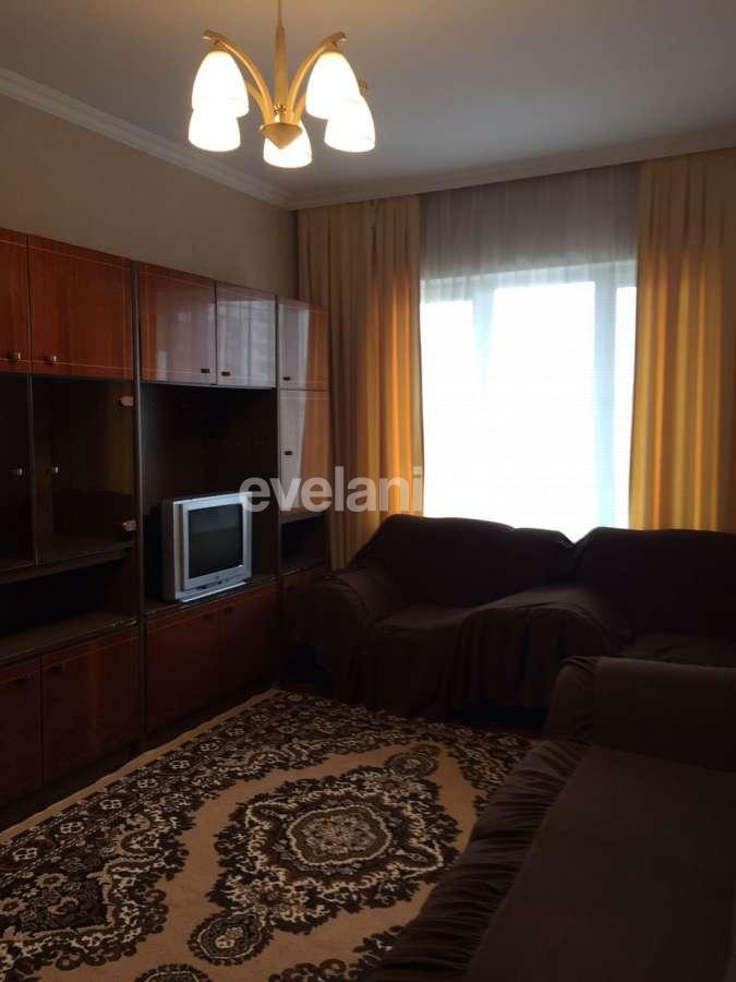 Satılır, köhnə tikili, 3 otaqlı, 80 m², Bakı, Xətai r, Azadlıq prospekti m.
