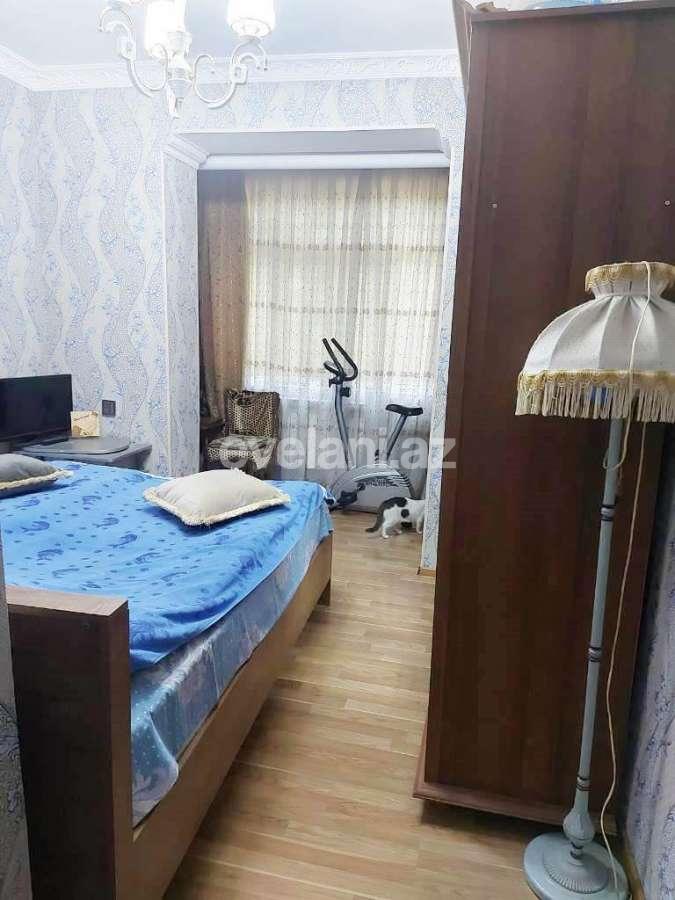 Satılır, köhnə tikili, 3 otaqlı, 60 m², Bakı, Xətai r, Əhmədli q, Həzi Aslanov m.