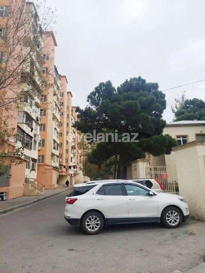 Satılır, köhnə tikili, 3 otaqlı, 60 m², Bakı, Xətai r, Əhmədli q, Həzi Aslanov m.
