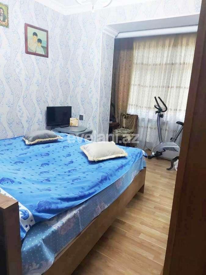 Satılır, köhnə tikili, 3 otaqlı, 60 m², Bakı, Xətai r, Əhmədli q, Həzi Aslanov m.