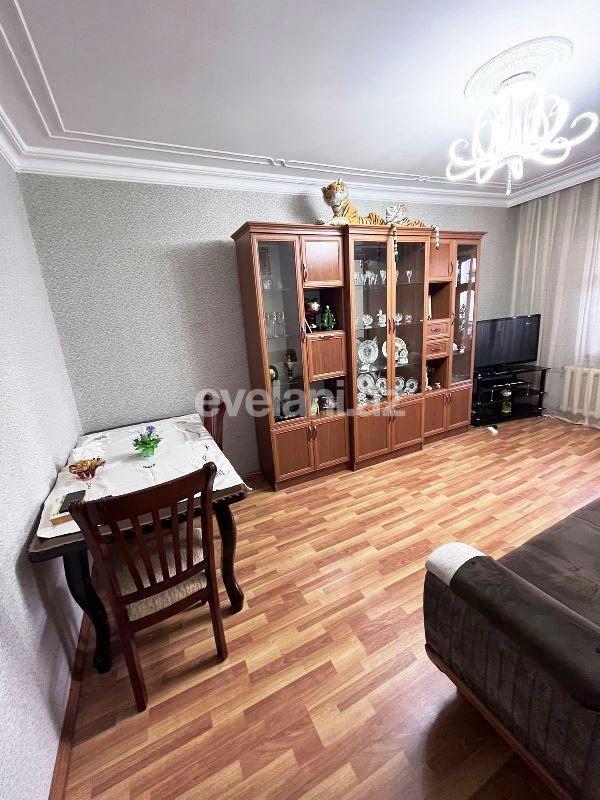 Sale, old building, 3 room, 75 m², Baku, Surakhani r, Yeni Guneshli d.