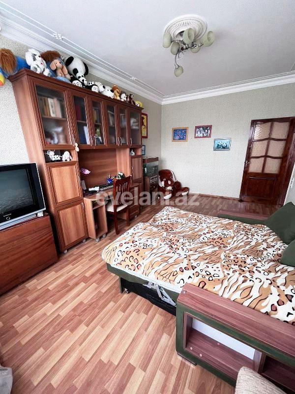 Sale, old building, 3 room, 75 m², Baku, Surakhani r, Yeni Guneshli d.