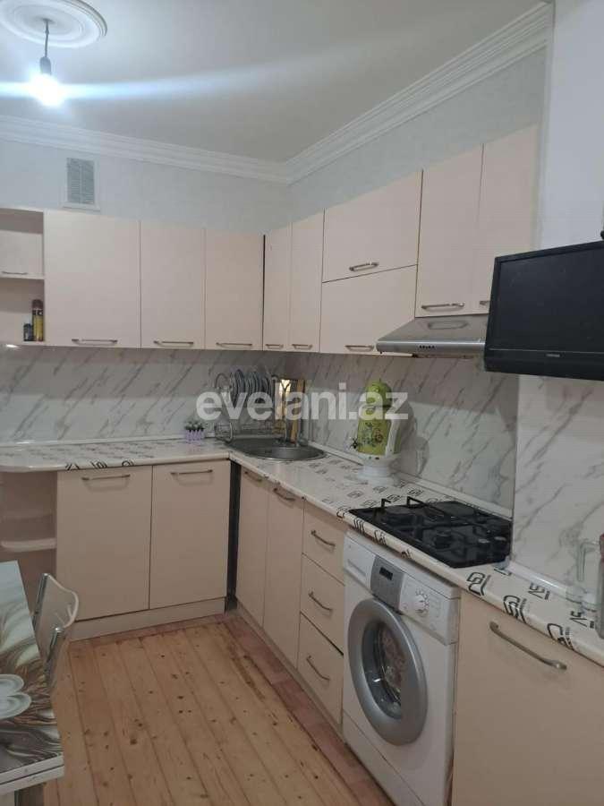 Satılır, köhnə tikili, 4 otaqlı, 110 m², Bakı, Xətai r, Həzi Aslanov m.