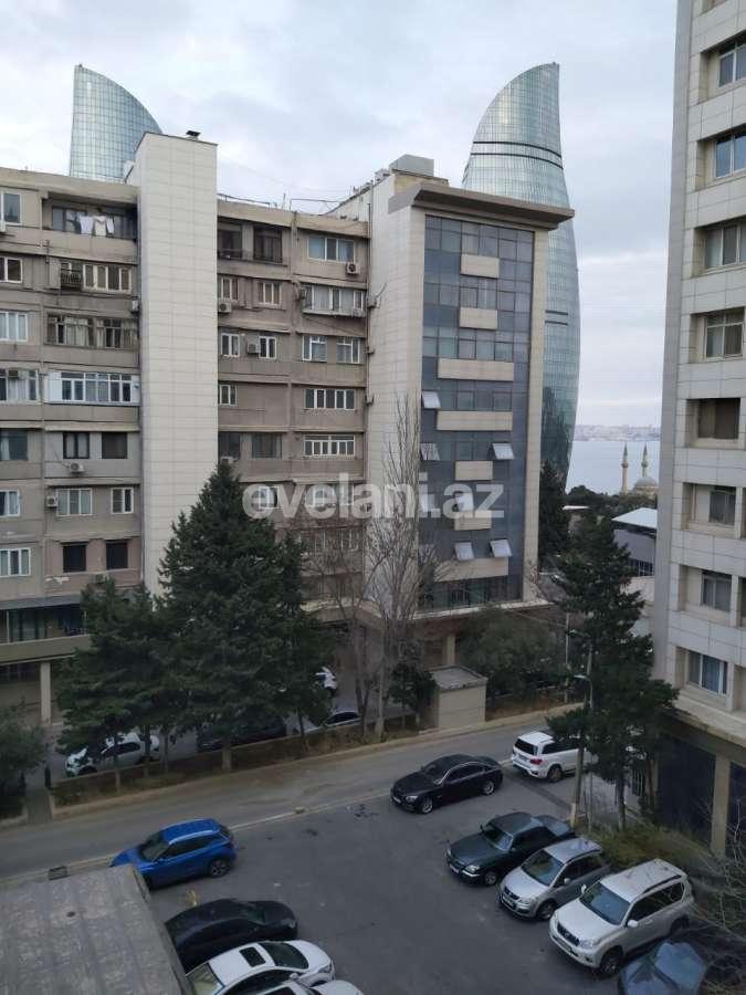 Сдаётся, вторичка, 3-комнаты, 100 m², Баку, Сабаильский r, Ичери Шехер m.