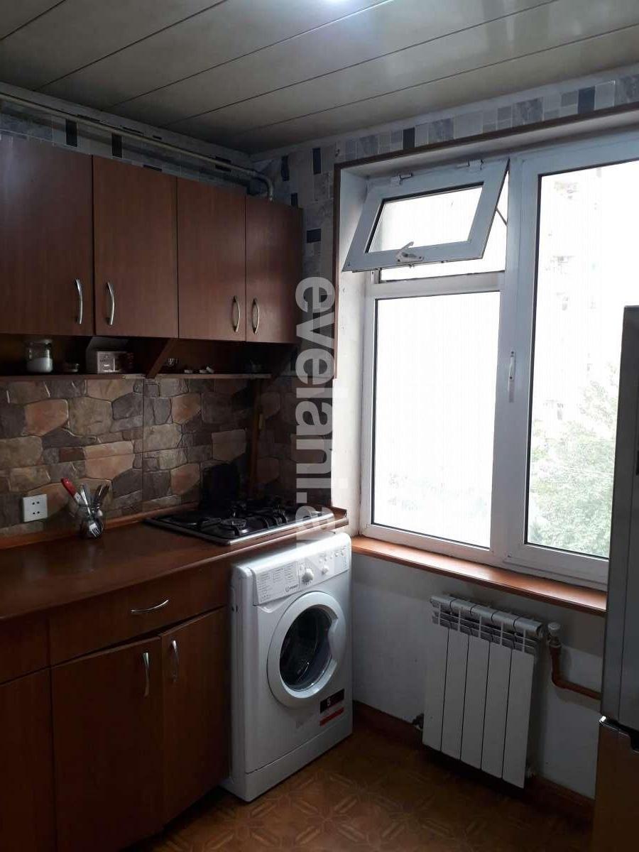 Rent, old building, 2 room, 45 m², Baku, Yasamal r, Elmlar Akademiyası m.