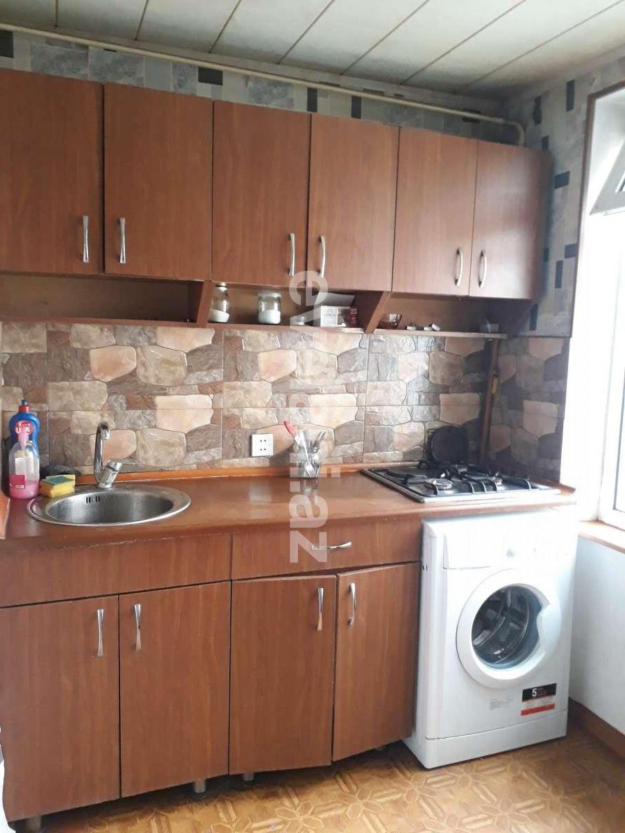 Rent, old building, 2 room, 45 m², Baku, Yasamal r, Elmlar Akademiyası m.