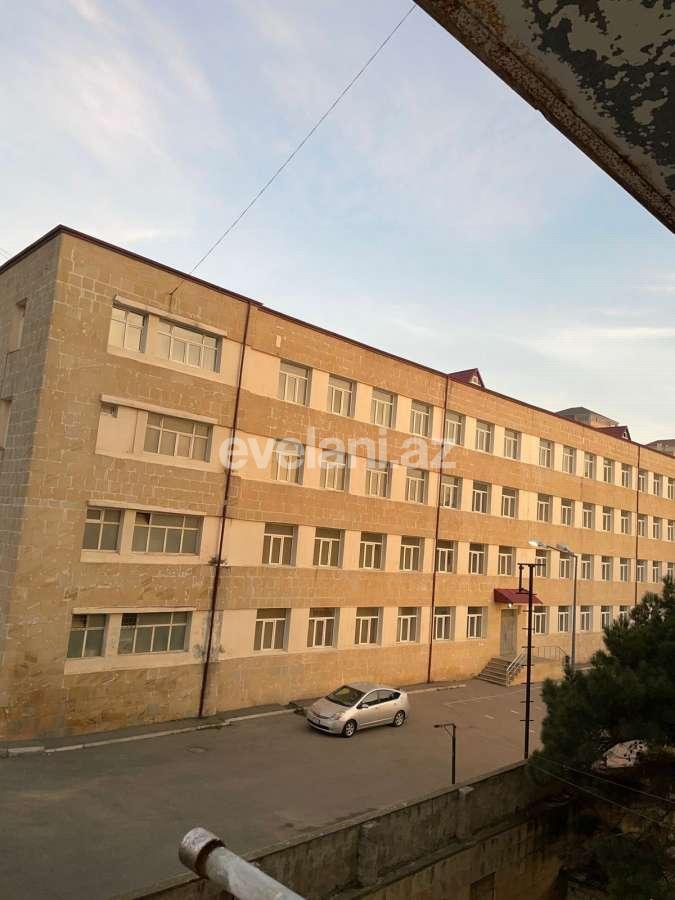 Sale, old building, 4 room, 110 m², Baku, Khatai r.