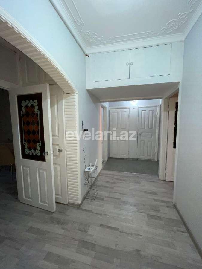 Sale, old building, 4 room, 110 m², Baku, Khatai r.