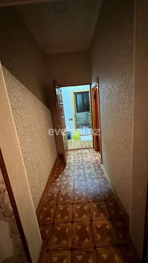 Satılır, köhnə tikili, 2 otaqlı, 45 m², Bakı, Binəqədi r, M. Rəsulzadə q, Azadlıq prospekti m.