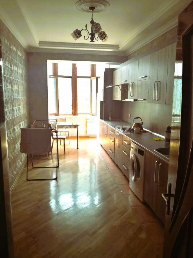 Kirayə verilir, yeni tikili, 2 otaqlı, 90 m², Bakı, Nəsimi r, 8 Noyabr m.