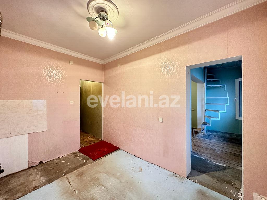 Satılır, köhnə tikili, 2 otaqlı, 100 m², Bakı, Xətai r, Həzi Aslanov m.