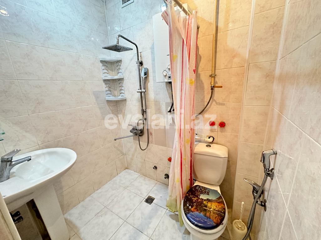 Satılır, köhnə tikili, 2 otaqlı, 100 m², Bakı, Xətai r, Həzi Aslanov m.