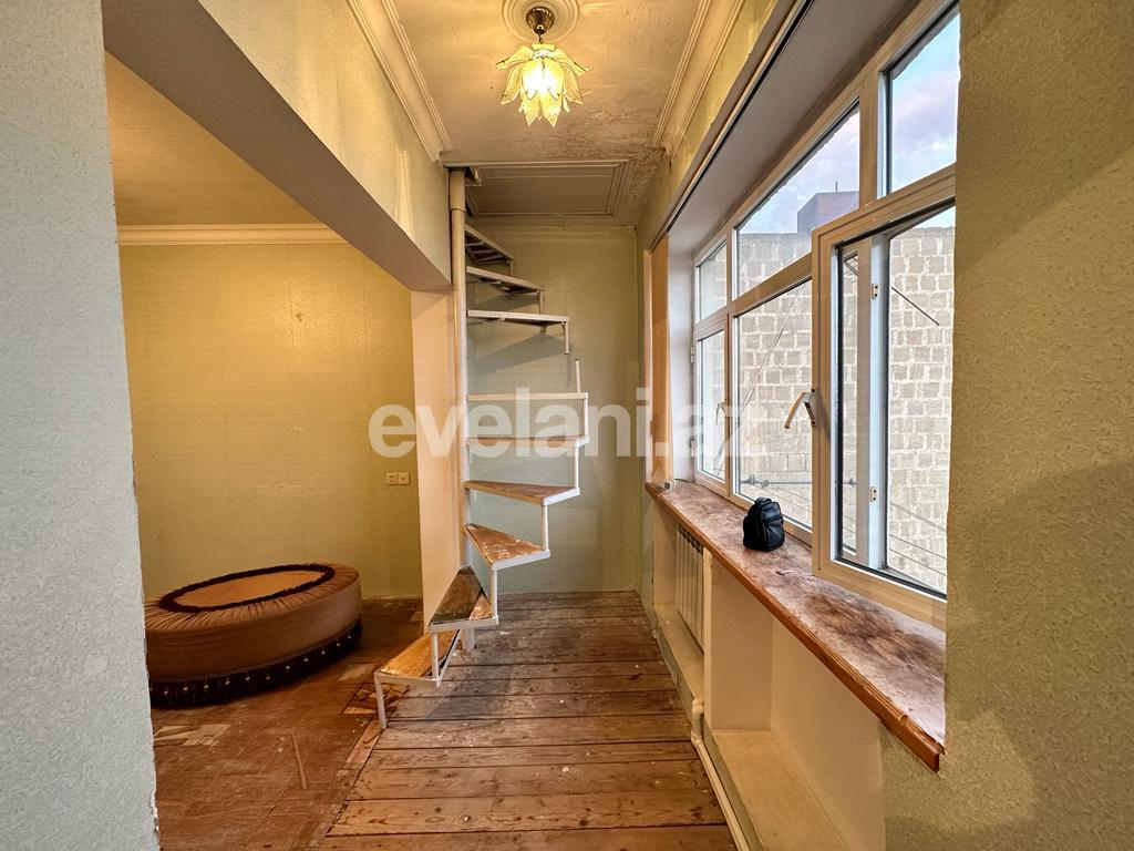 Satılır, köhnə tikili, 2 otaqlı, 100 m², Bakı, Xətai r, Həzi Aslanov m.