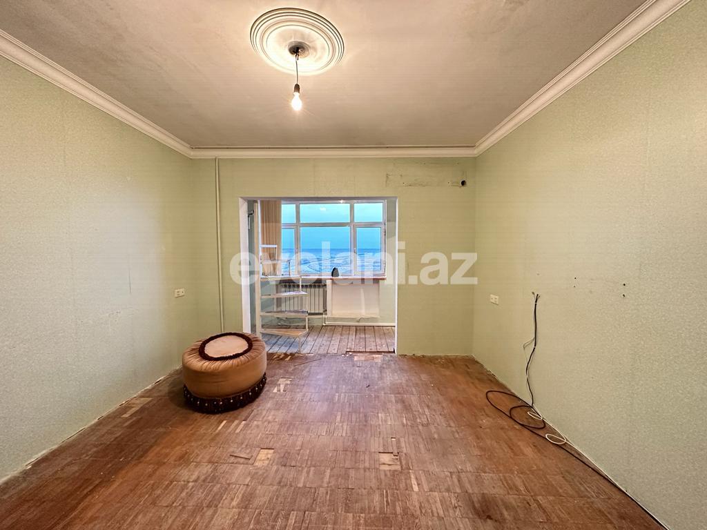 Satılır, köhnə tikili, 2 otaqlı, 100 m², Bakı, Xətai r, Həzi Aslanov m.