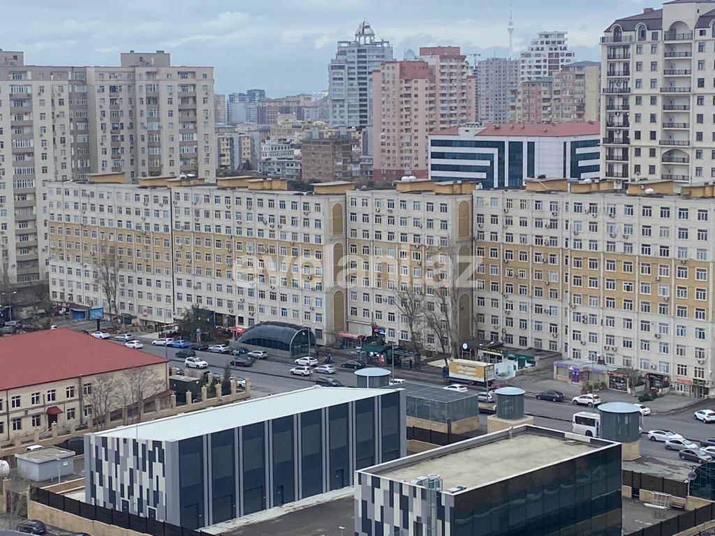 Rent, old building, 3 room, 80 m², Baku, Nasimi r, 8 November m.