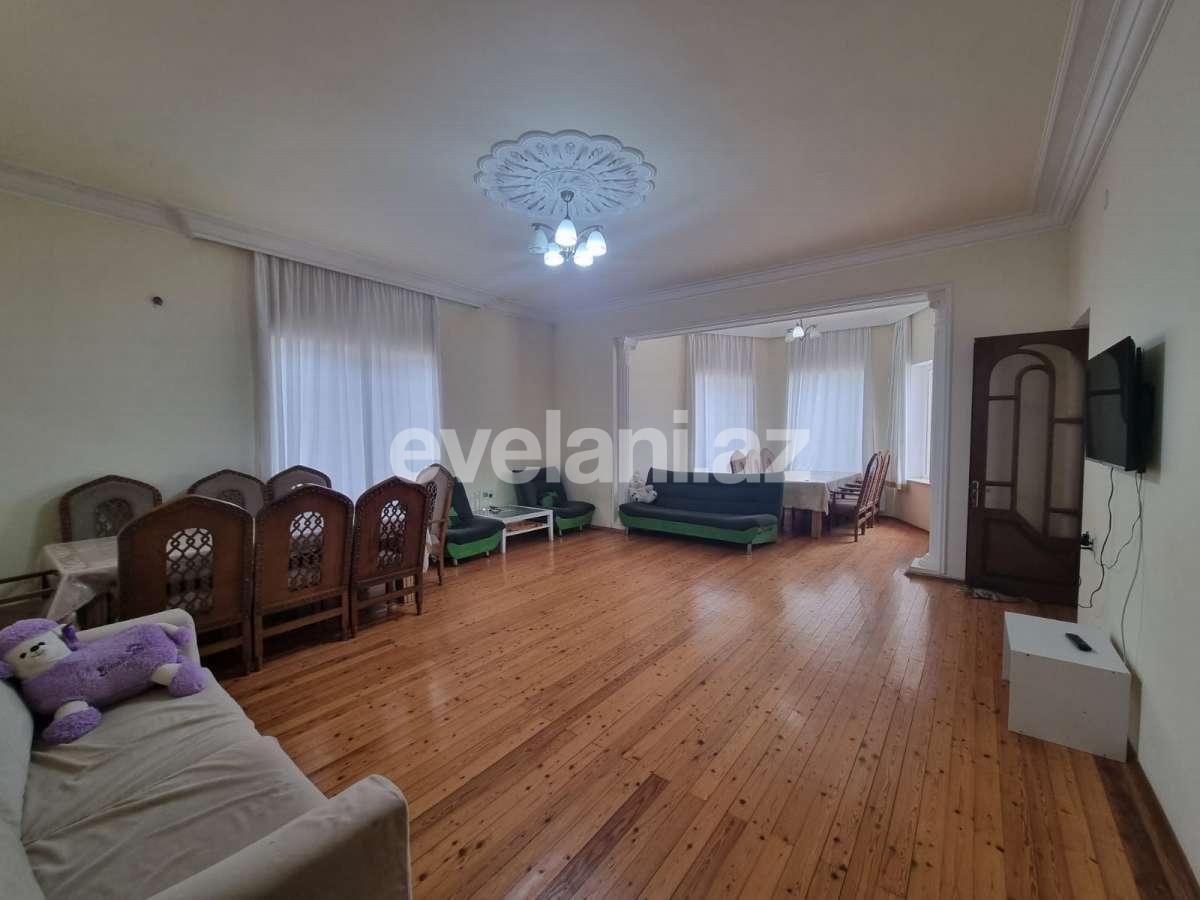 Kirayə verilir, həyət evi / bağ, 5 otaqlı, 250 m², Bakı, Abşeron r, Novxanı q.