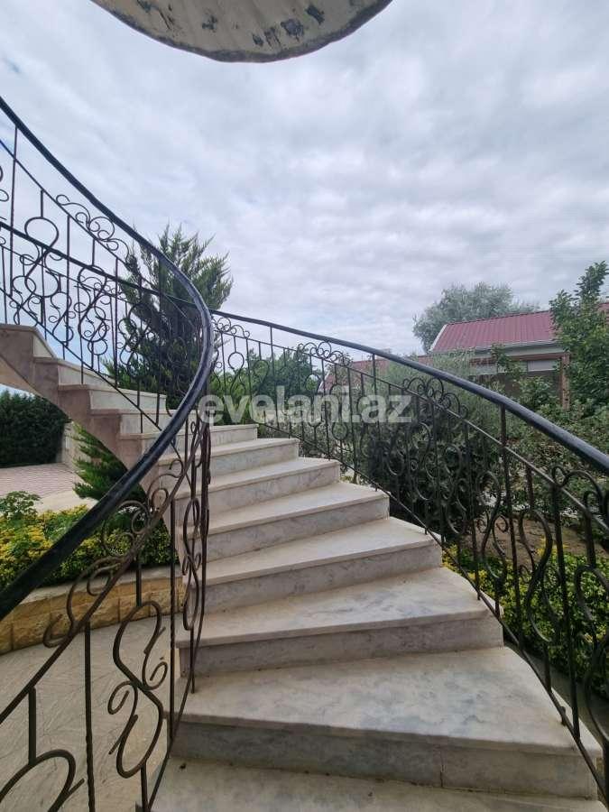 Kirayə verilir, həyət evi / bağ, 5 otaqlı, 250 m², Bakı, Abşeron r, Novxanı q.