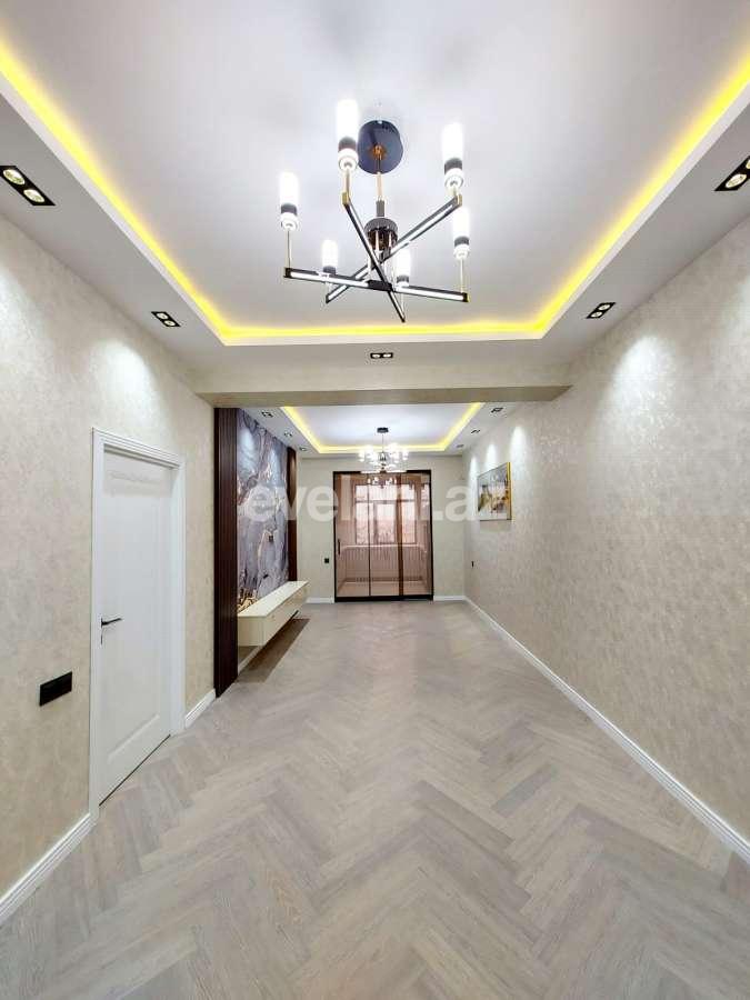 Satılır, yeni tikili, 3 otaqlı, 106 m², Bakı, Nizami r, Qara Qarayev m.