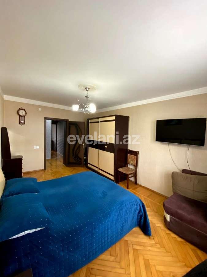 Продаётся, вторичка, 3-комнаты, 70 m², Баку, Сабаильский r, Ичери Шехер m.