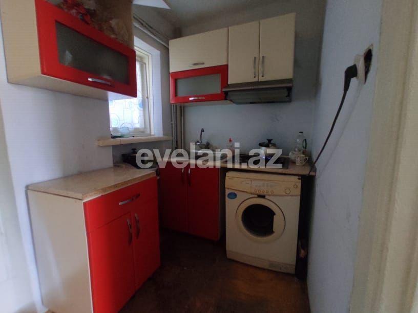 Satılır, köhnə tikili, 1 otaqlı, 20 m², Bakı, Yasamal r, Elmlər Akademiyası m.