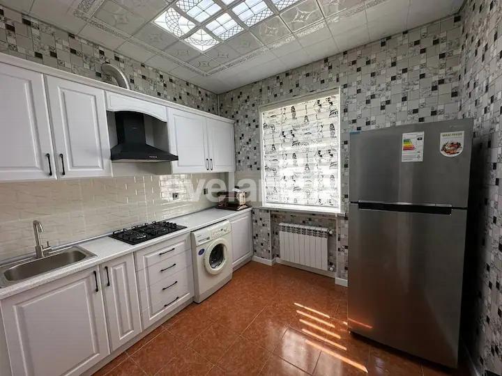 Сдаётся, вторичка, 2-комнаты, 75 m², Баку, Ясамальский r, Элмляр Академиясы m.