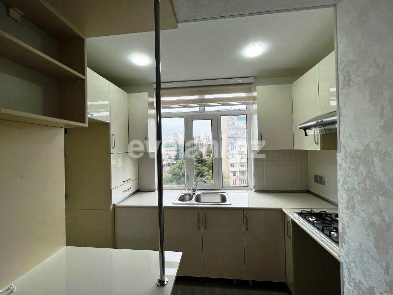 Satılır, köhnə tikili, 3 otaqlı, 60 m², Bakı, Sabunçu r, Bakıxanov q, Neftçilər m.