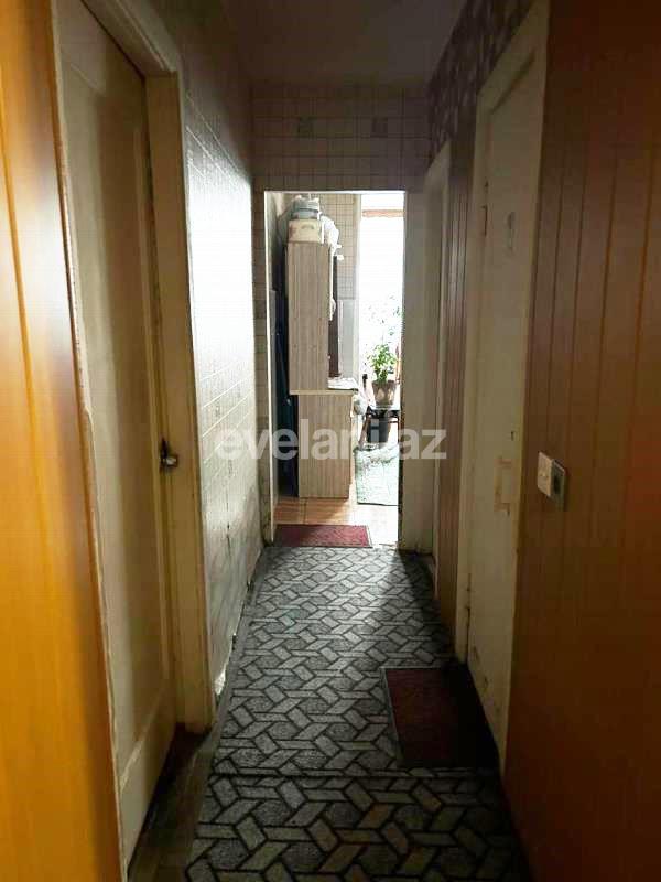 Satılır, köhnə tikili, 4 otaqlı, 100 m², Bakı, Nizami r, 8-ci kilometr q, Xalqlar Dostluğu m.