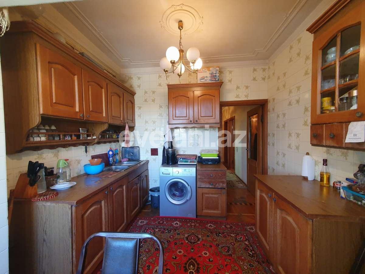 Satılır, köhnə tikili, 4 otaqlı, 103 m², Bakı, Nərimanov r, Nəriman Nərimanov m.