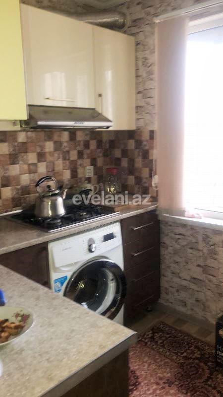 Satılır, köhnə tikili, 2 otaqlı, 50 m², Bakı, Nizami r, 8-ci kilometr q, Neftçilər m.