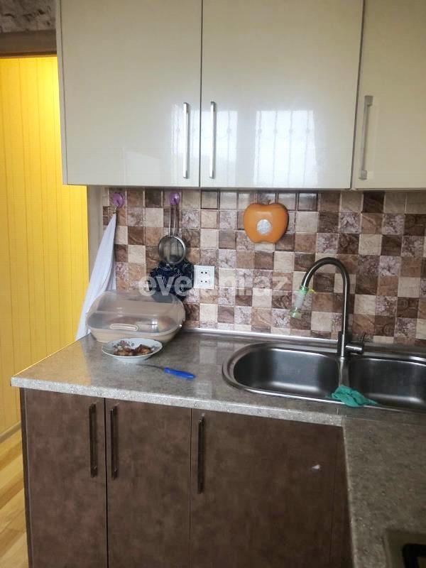 Satılır, köhnə tikili, 2 otaqlı, 50 m², Bakı, Nizami r, 8-ci kilometr q, Neftçilər m.