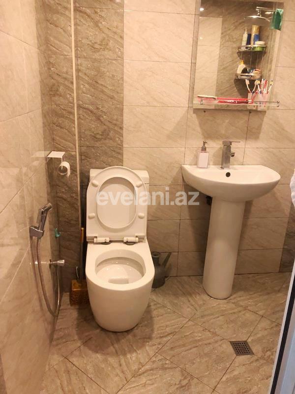 Satılır, köhnə tikili, 2 otaqlı, 50 m², Bakı, Nizami r, 8-ci kilometr q, Neftçilər m.