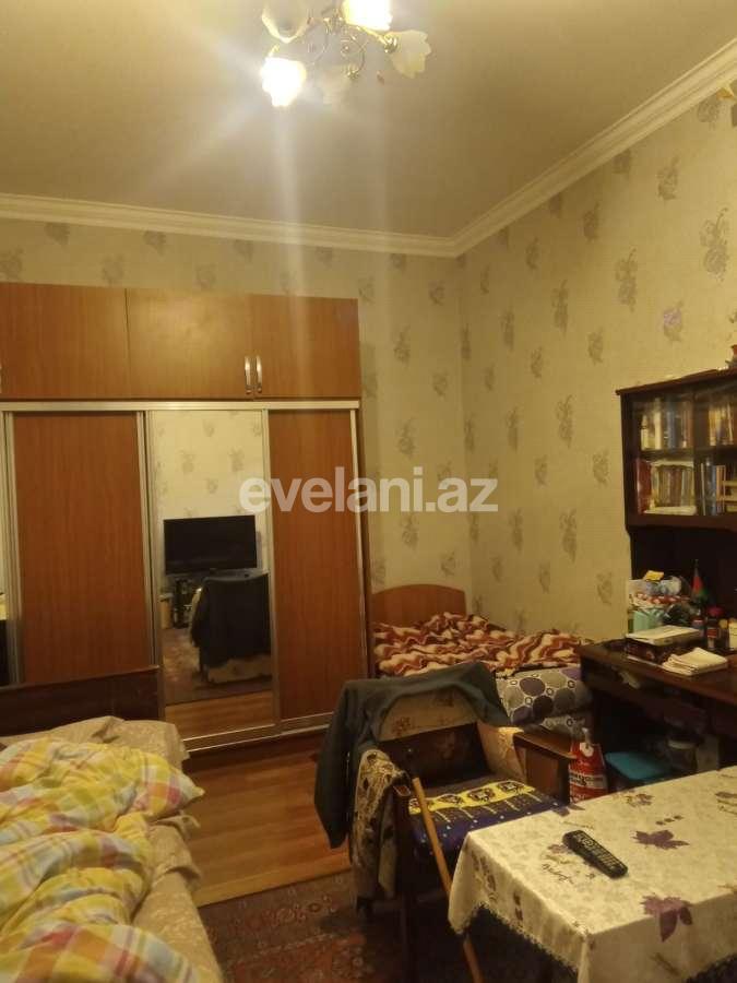 Satılır, köhnə tikili, 3 otaqlı, 70 m², Bakı, Yasamal r, Elmlər Akademiyası m.