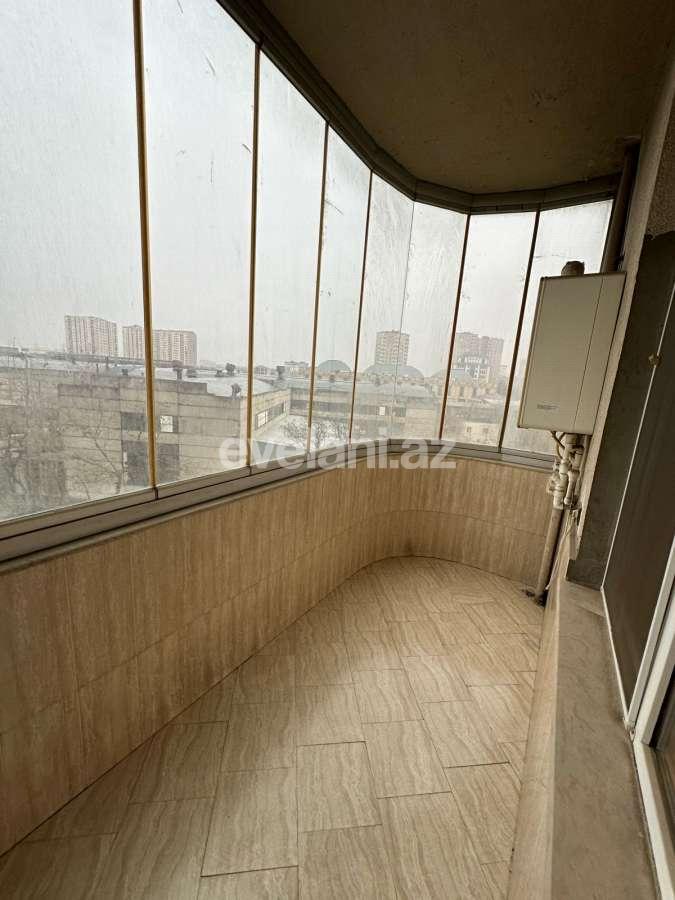 Kirayə verilir, yeni tikili, 700 otaqlı, 76 m², Bakı, Binəqədi r, 8-ci mikrorayon q, Azadlıq prospekti m.