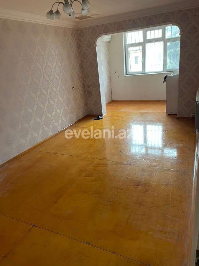Sale, old building, 3 room, 70 m², Baku, Nizami r, 8-th kilometer d, Neftchilar m.