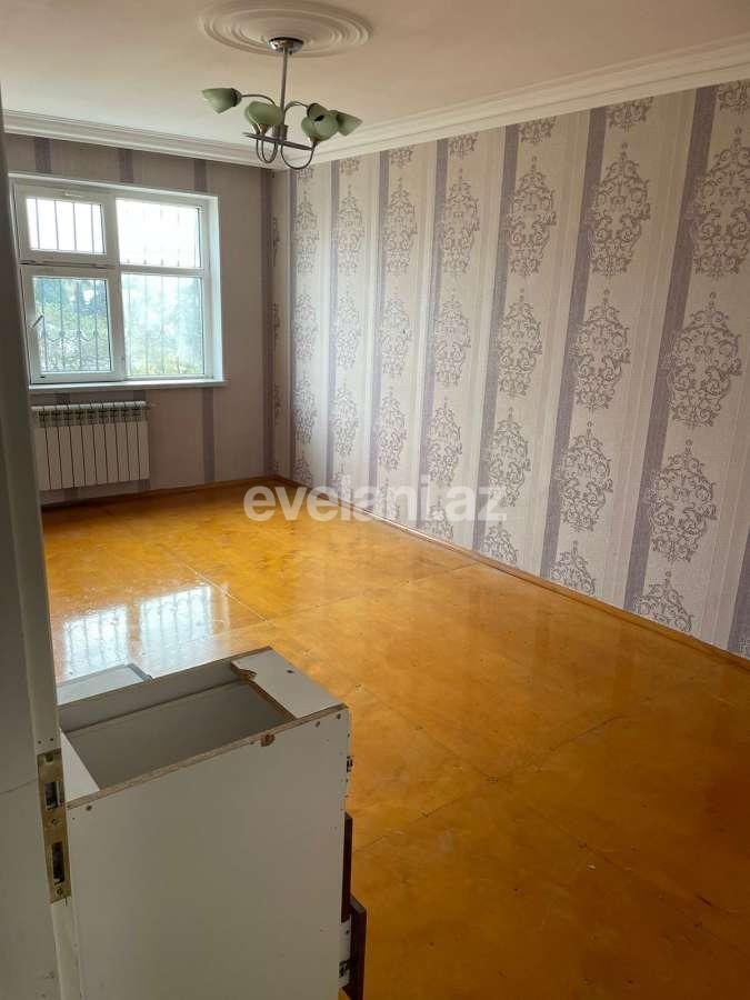 Sale, old building, 3 room, 70 m², Baku, Nizami r, 8-th kilometer d, Neftchilar m.