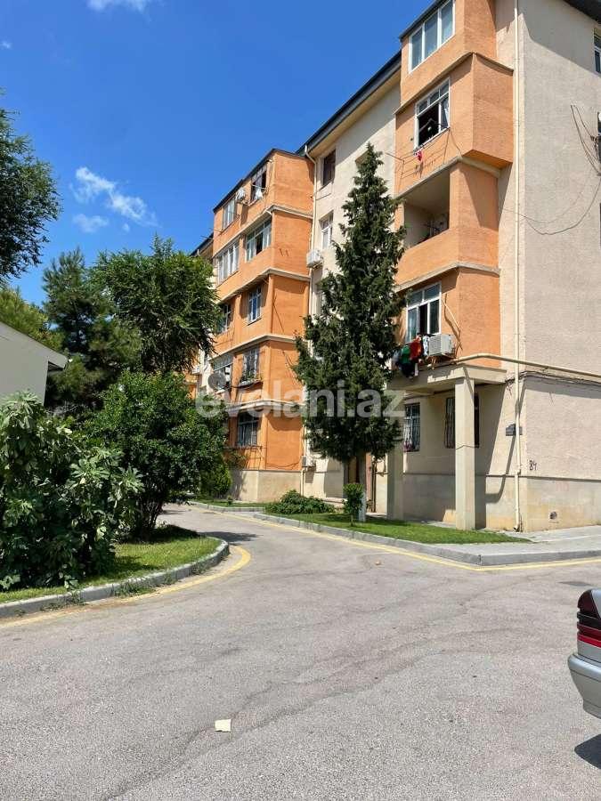 Satılır, köhnə tikili, 3 otaqlı, 70 m², Bakı, Nizami r, Qara Qarayev m.