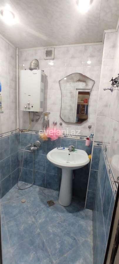 Satılır, köhnə tikili, 3 otaqlı, 70 m², Bakı, Nizami r, 8-ci kilometr q, Neftçilər m.