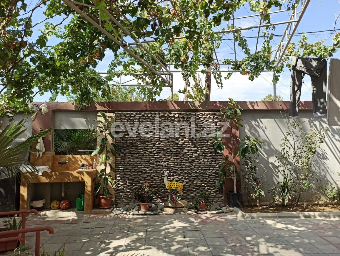 Satılır, həyət evi / bağ, 7 otaqlı, 300 m², Bakı, Binəqədi r, M. Rəsulzadə q, Azadlıq prospekti m.