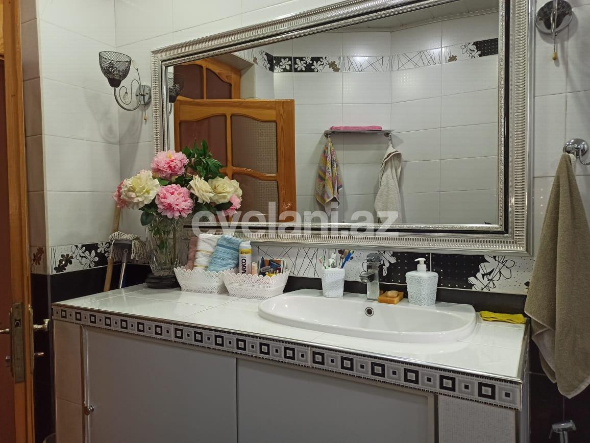 Satılır, həyət evi / bağ, 7 otaqlı, 300 m², Bakı, Binəqədi r, M. Rəsulzadə q, Azadlıq prospekti m.