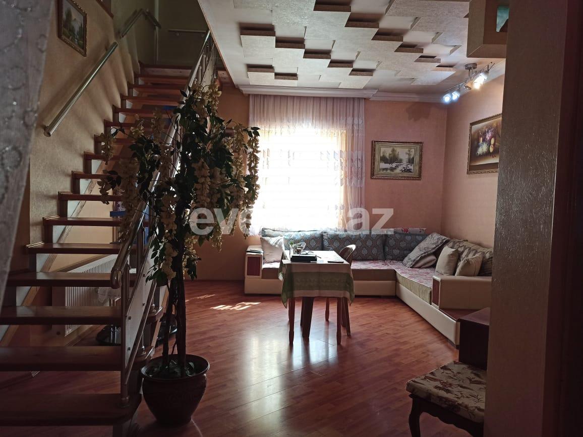 Satılır, həyət evi / bağ, 7 otaqlı, 300 m², Bakı, Binəqədi r, M. Rəsulzadə q, Azadlıq prospekti m.