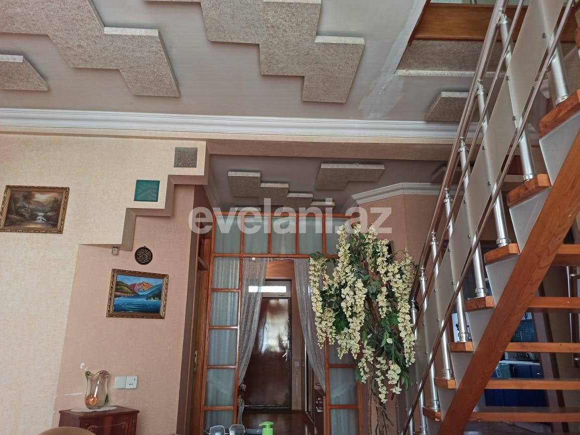 Satılır, həyət evi / bağ, 7 otaqlı, 300 m², Bakı, Binəqədi r, M. Rəsulzadə q, Azadlıq prospekti m.