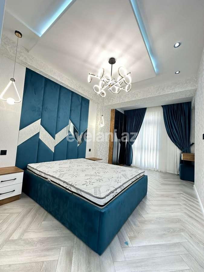 Satılır, yeni tikili, 3 otaqlı, 130 m², Bakı, Nizami r, 8-ci kilometr q, Qara Qarayev m.