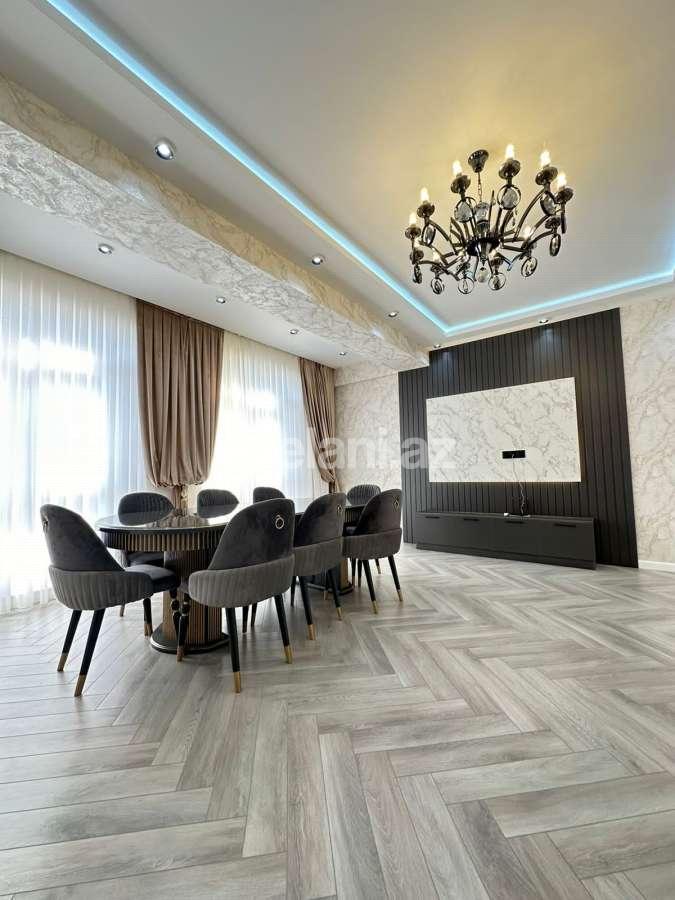 Satılır, yeni tikili, 3 otaqlı, 130 m², Bakı, Nizami r, 8-ci kilometr q, Qara Qarayev m.