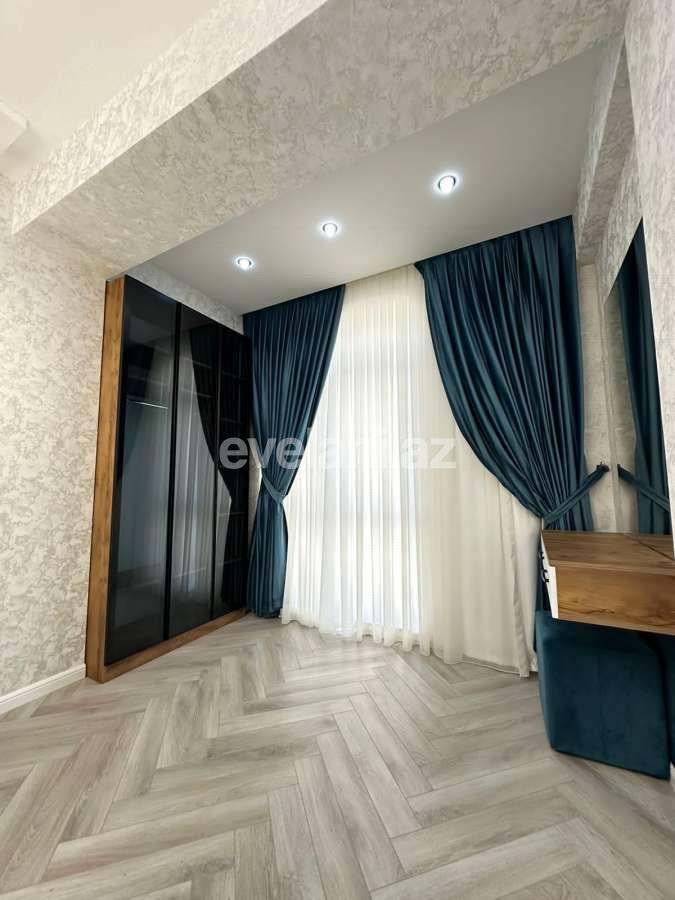 Satılır, yeni tikili, 3 otaqlı, 130 m², Bakı, Nizami r, 8-ci kilometr q, Qara Qarayev m.