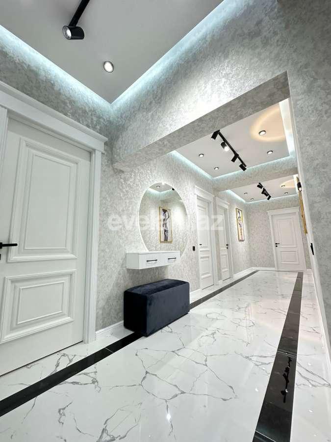 Satılır, yeni tikili, 3 otaqlı, 130 m², Bakı, Nizami r, 8-ci kilometr q, Qara Qarayev m.