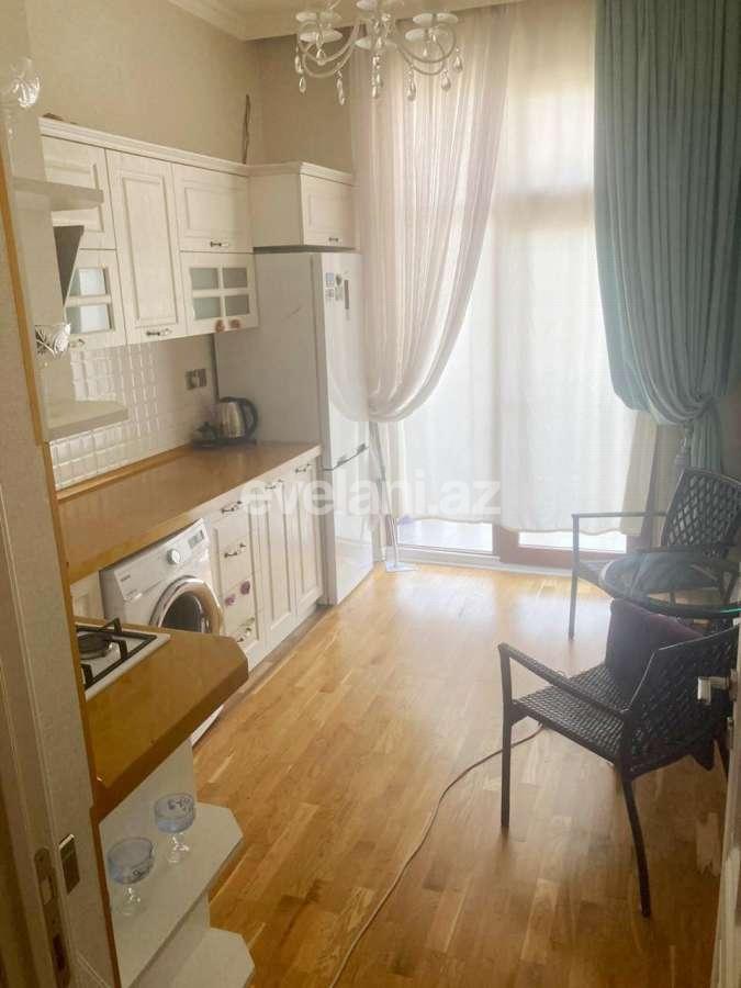 Satılır, yeni tikili, 2 otaqlı, 72 m², Bakı, Nizami r, Neftçilər m.